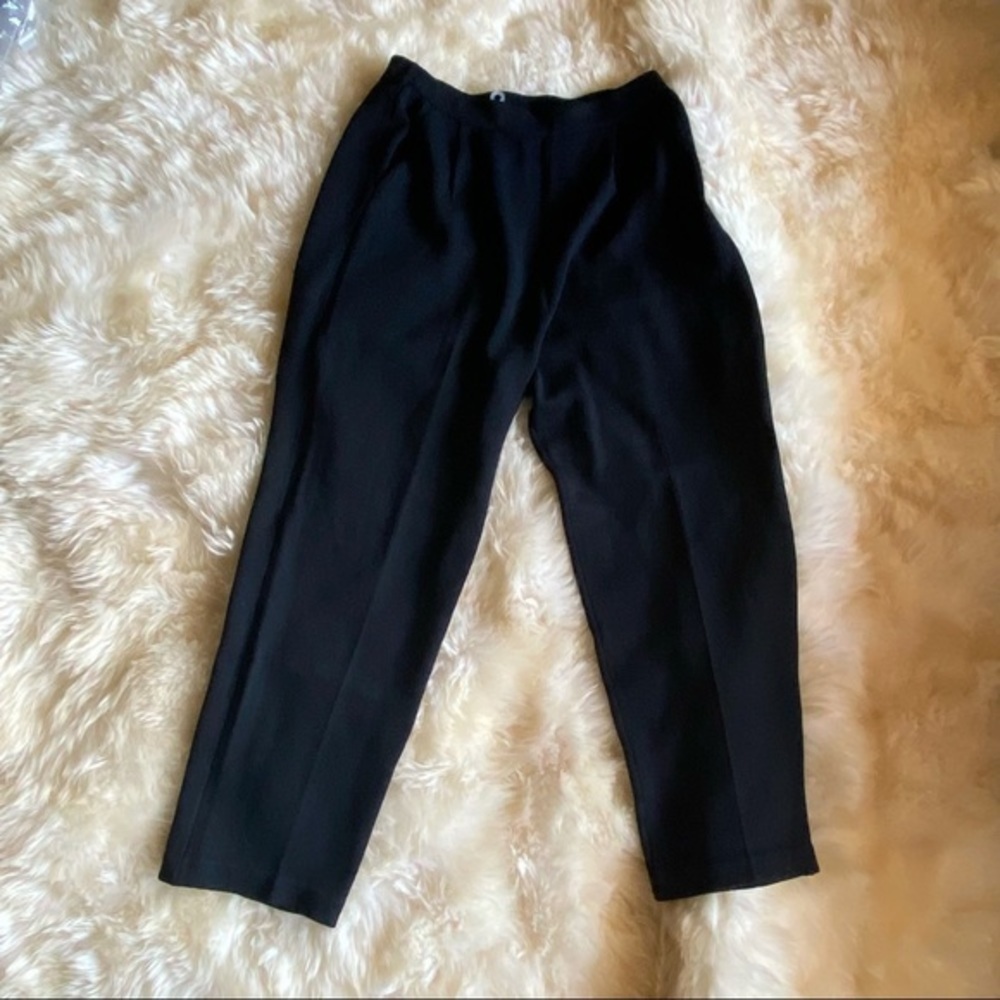 St. John basics Santana knit pants